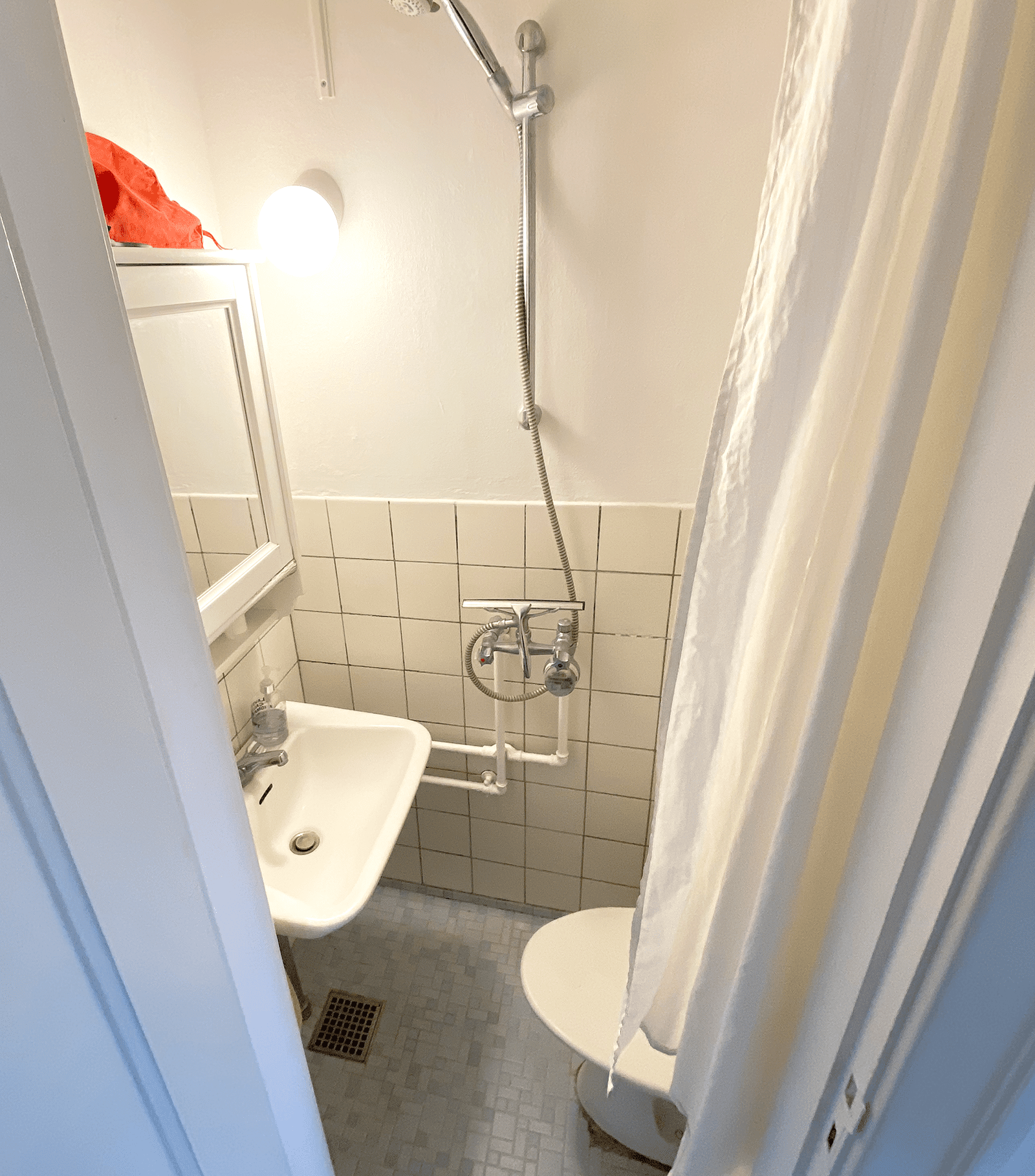 110-31-9 toilet