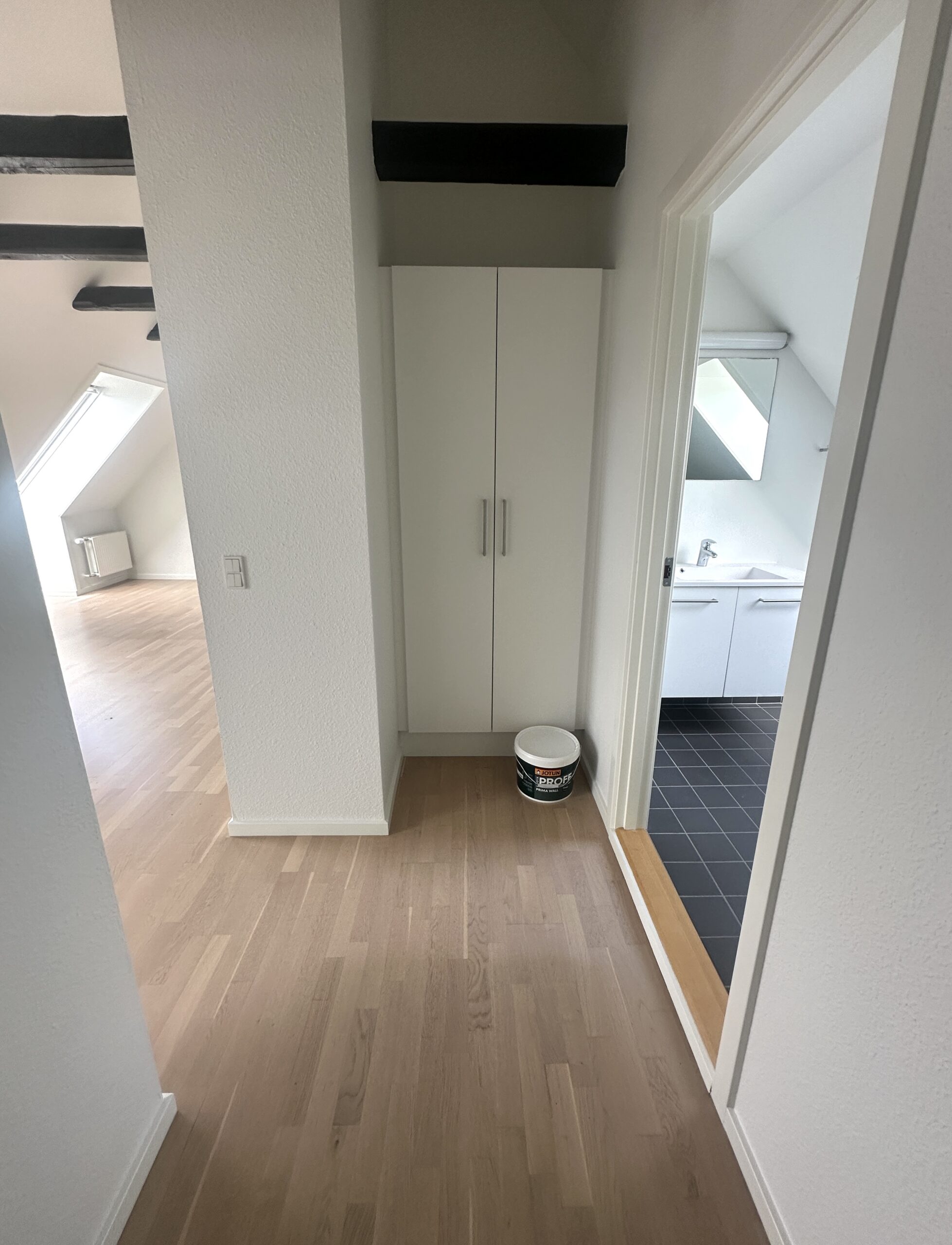 20250926_085139326_iOS