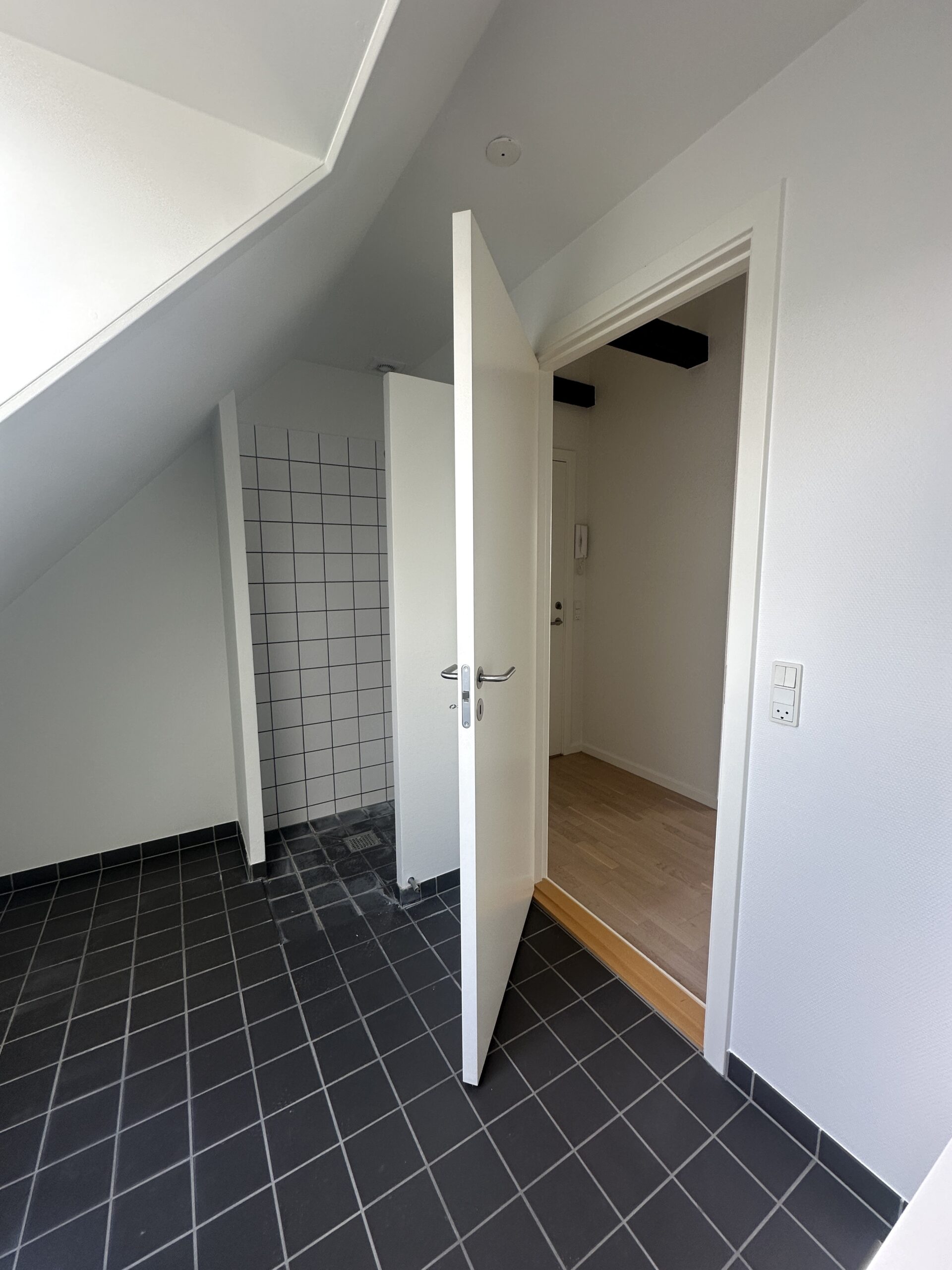 20250926_085204244_iOS