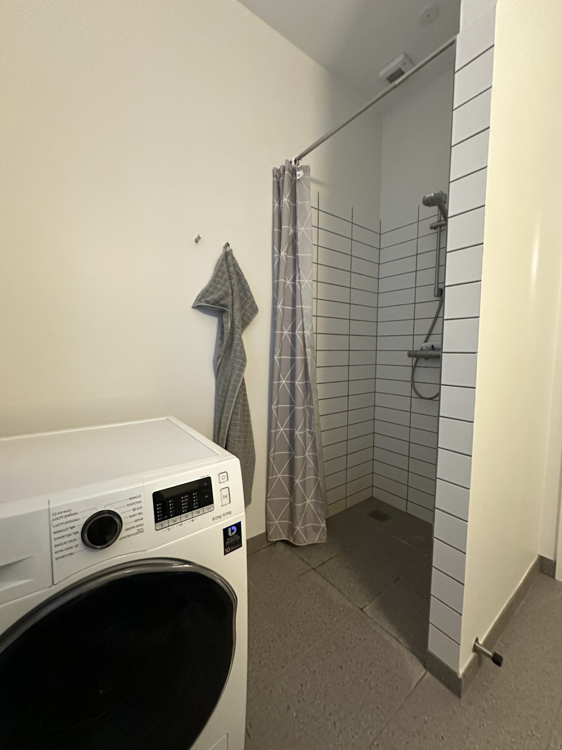 20241105_093019737_iOS