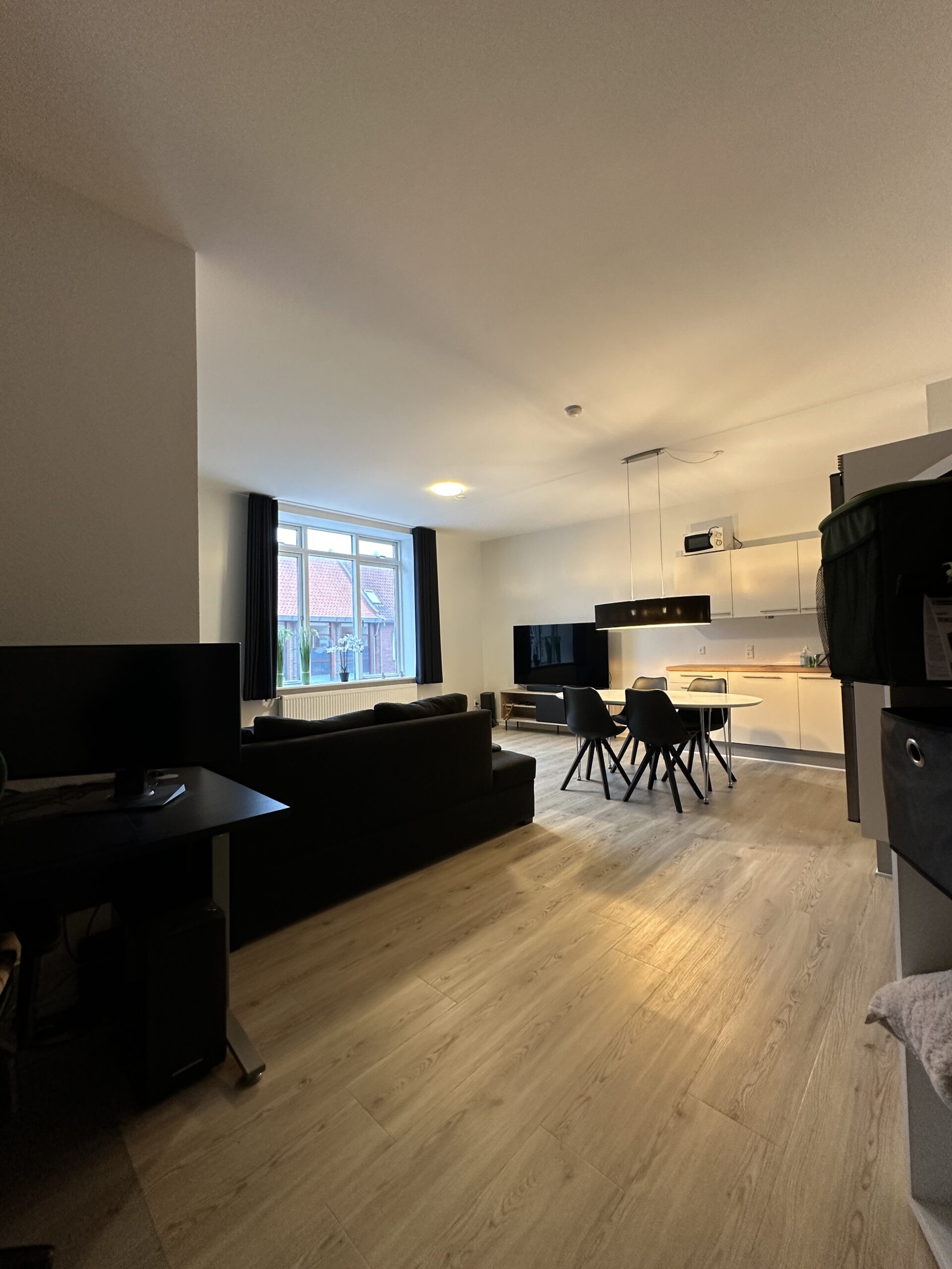 20241105_093355429_iOS