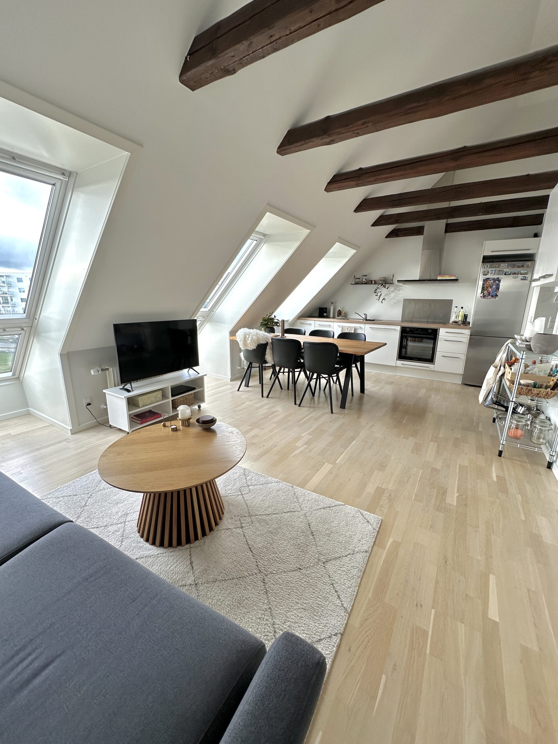 20251030_121158846_iOS