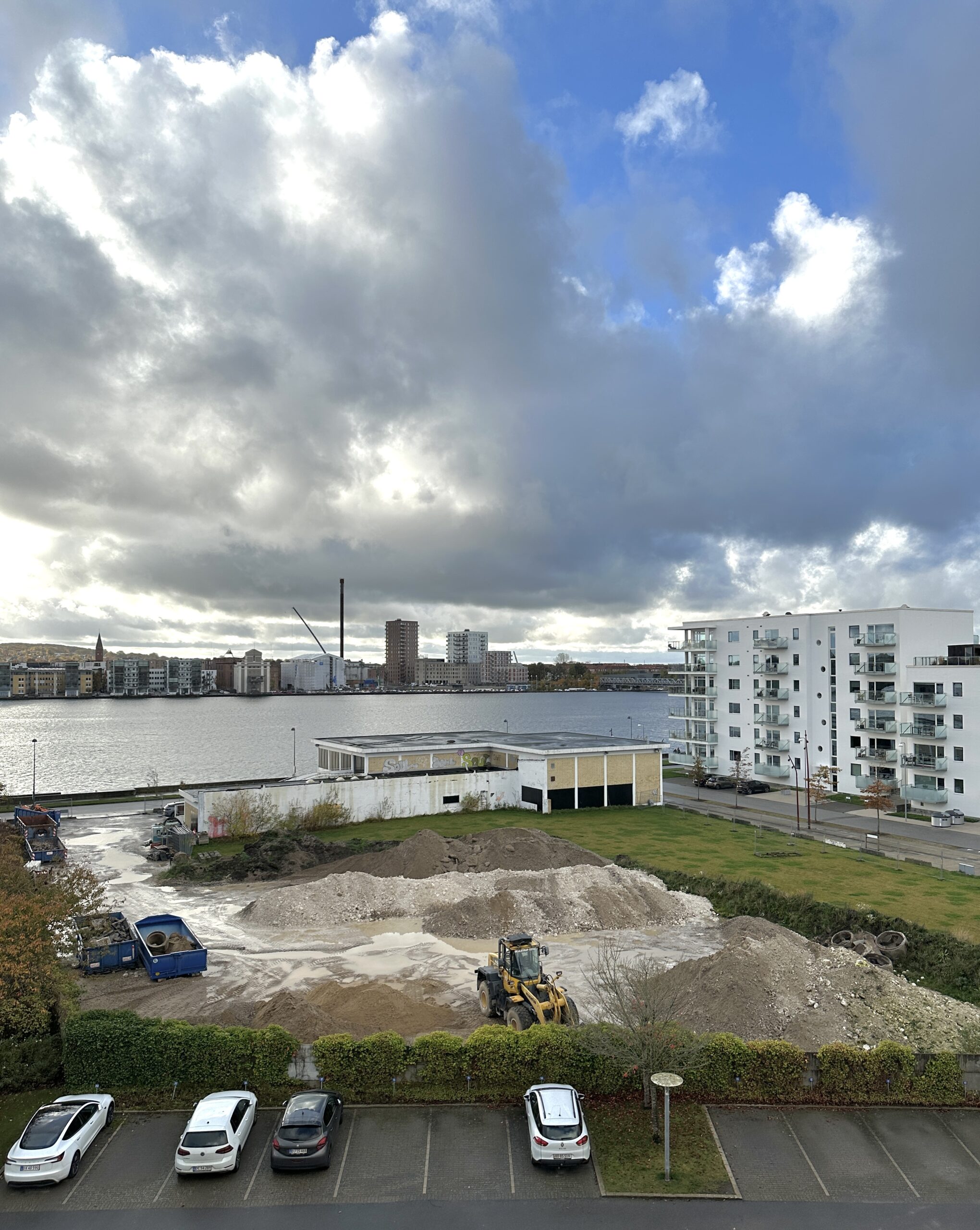 20251030_121436738_iOS