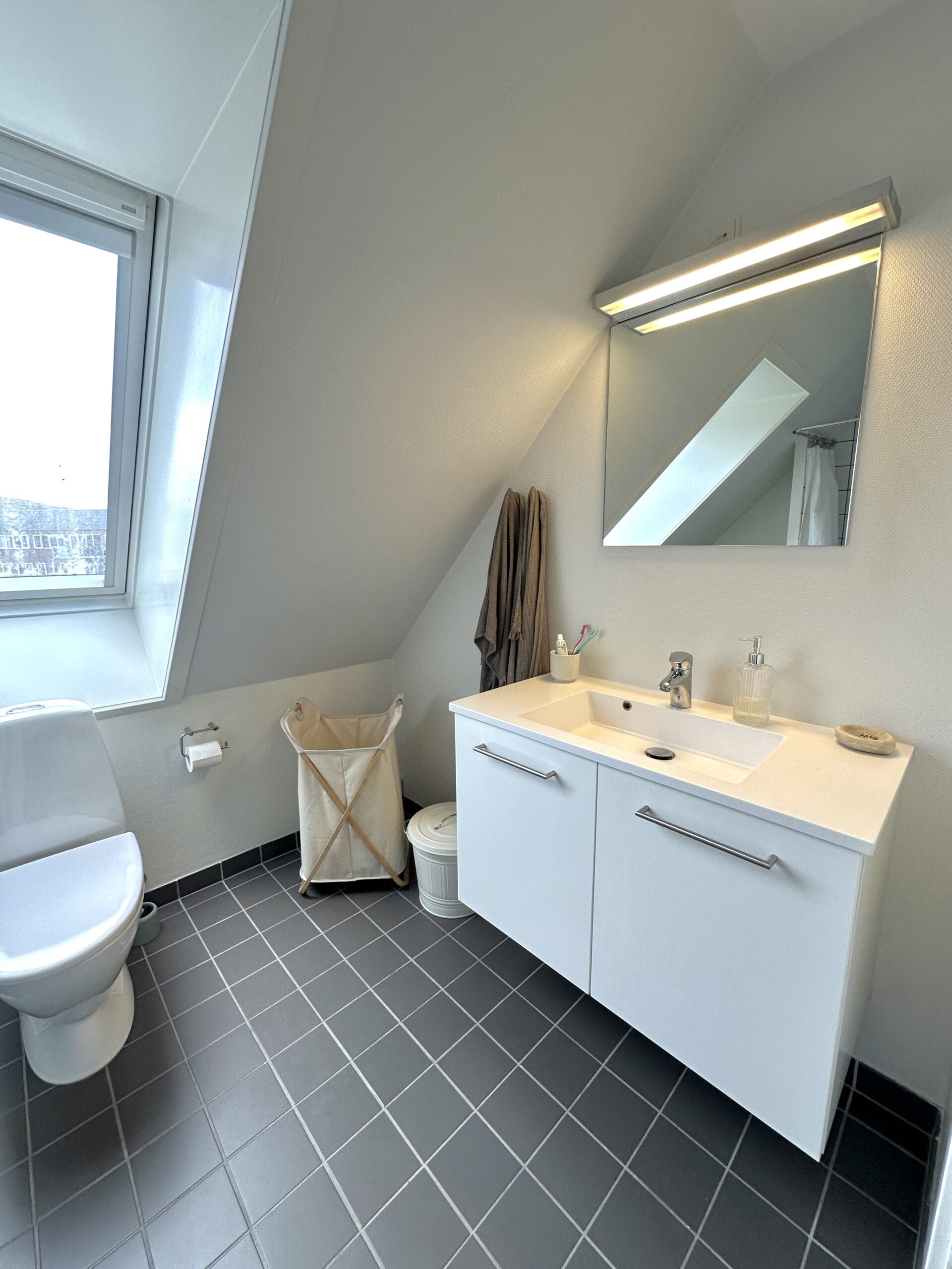 20251030_121520487_iOS