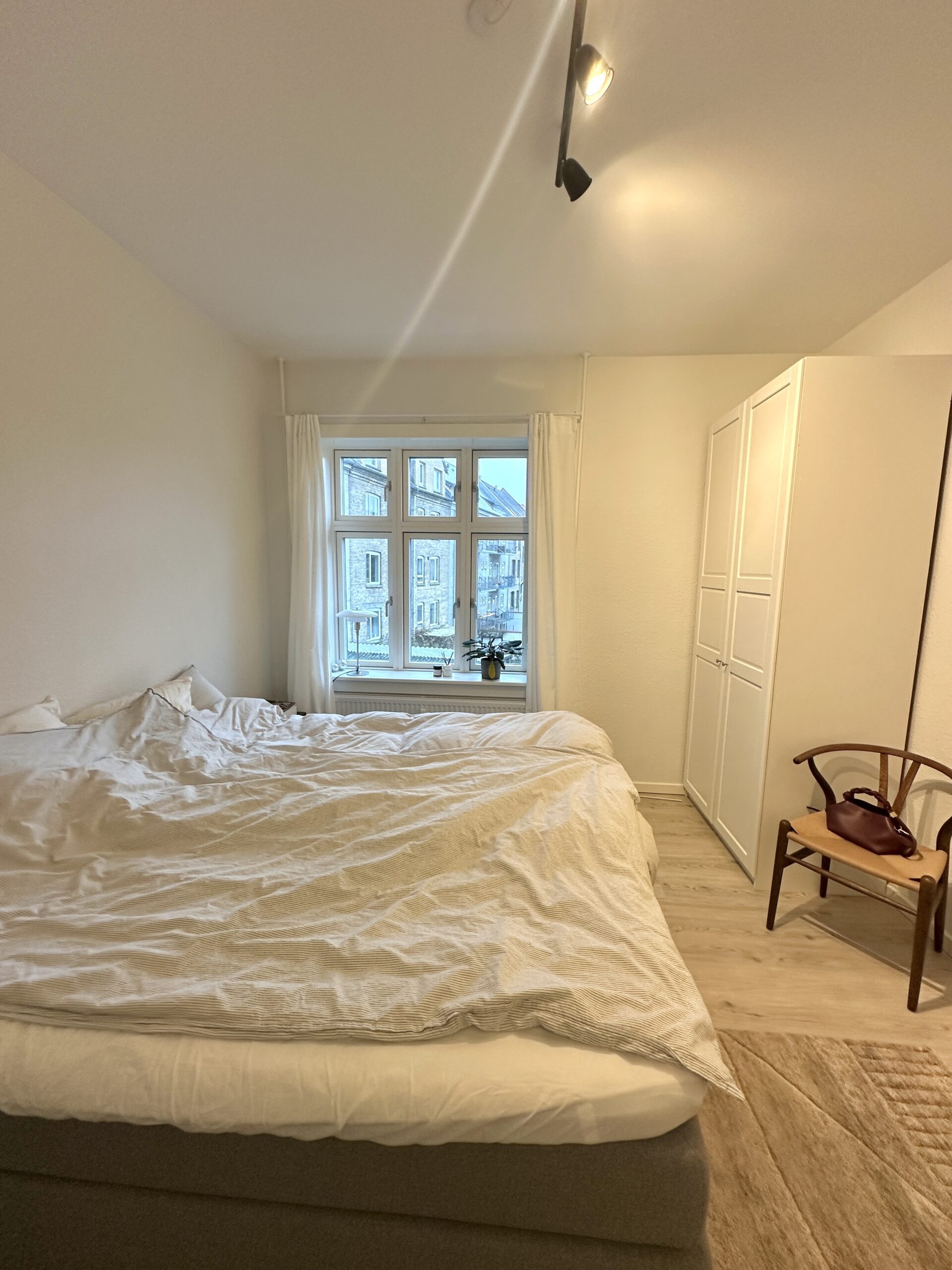 20251203_090459743_iOS