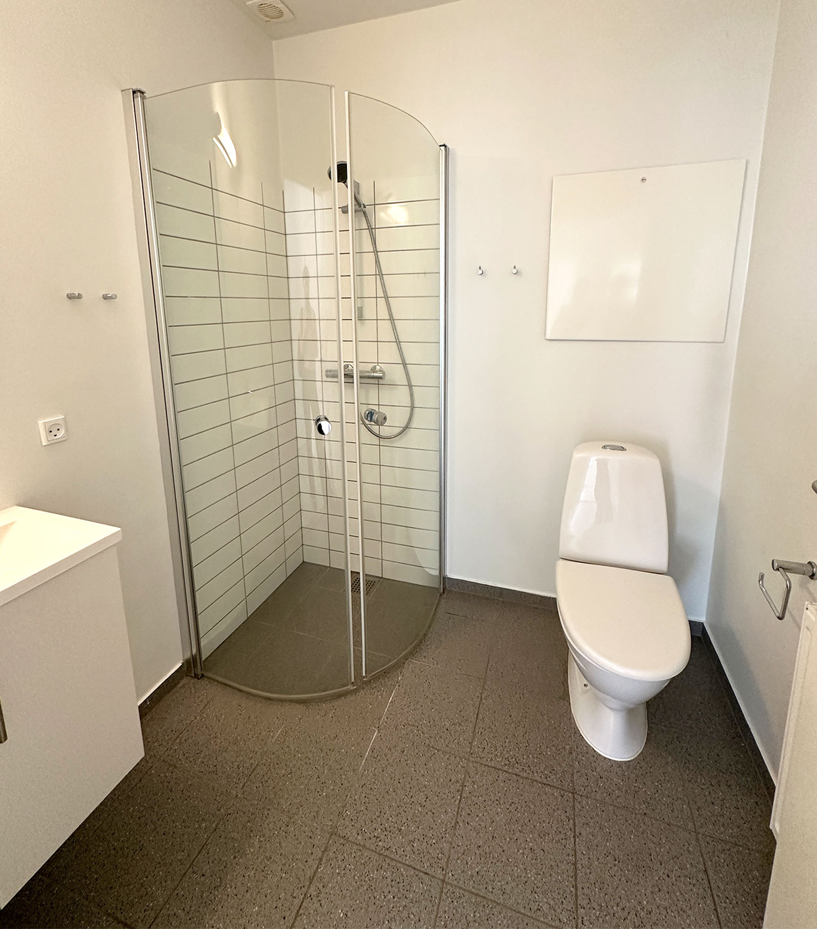200-4-4 wc